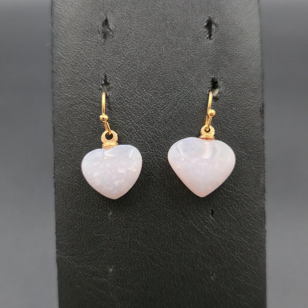 Gold Plated Lavender Jadeite Heart Dangle Earrings A7168 - Picture 1 of 5